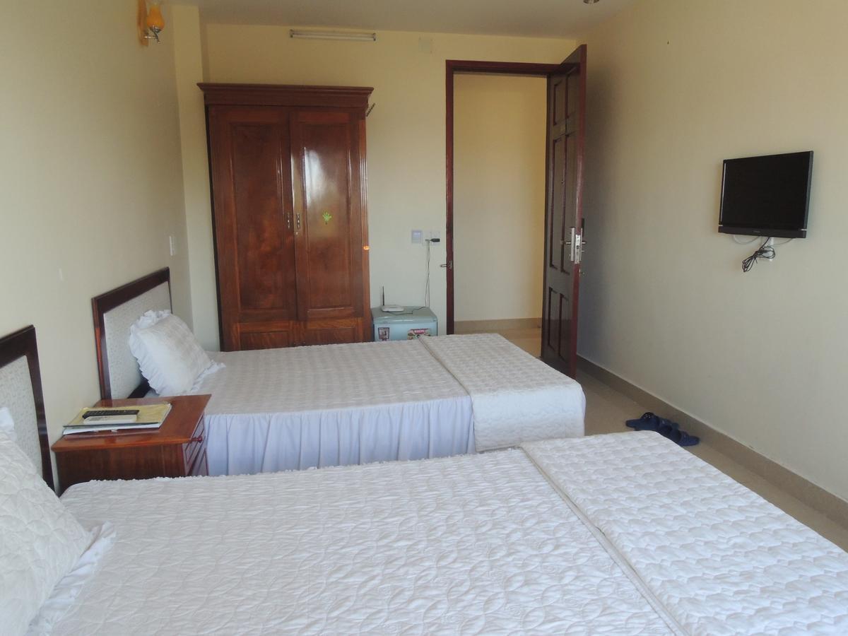 Ngan Ha Hotel Dong Hoi Extérieur photo