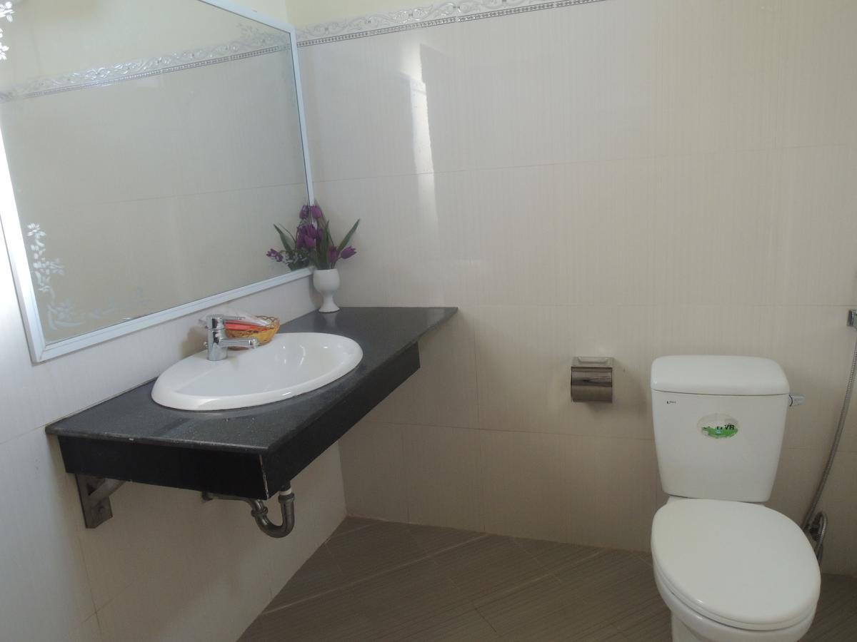 Ngan Ha Hotel Dong Hoi Extérieur photo