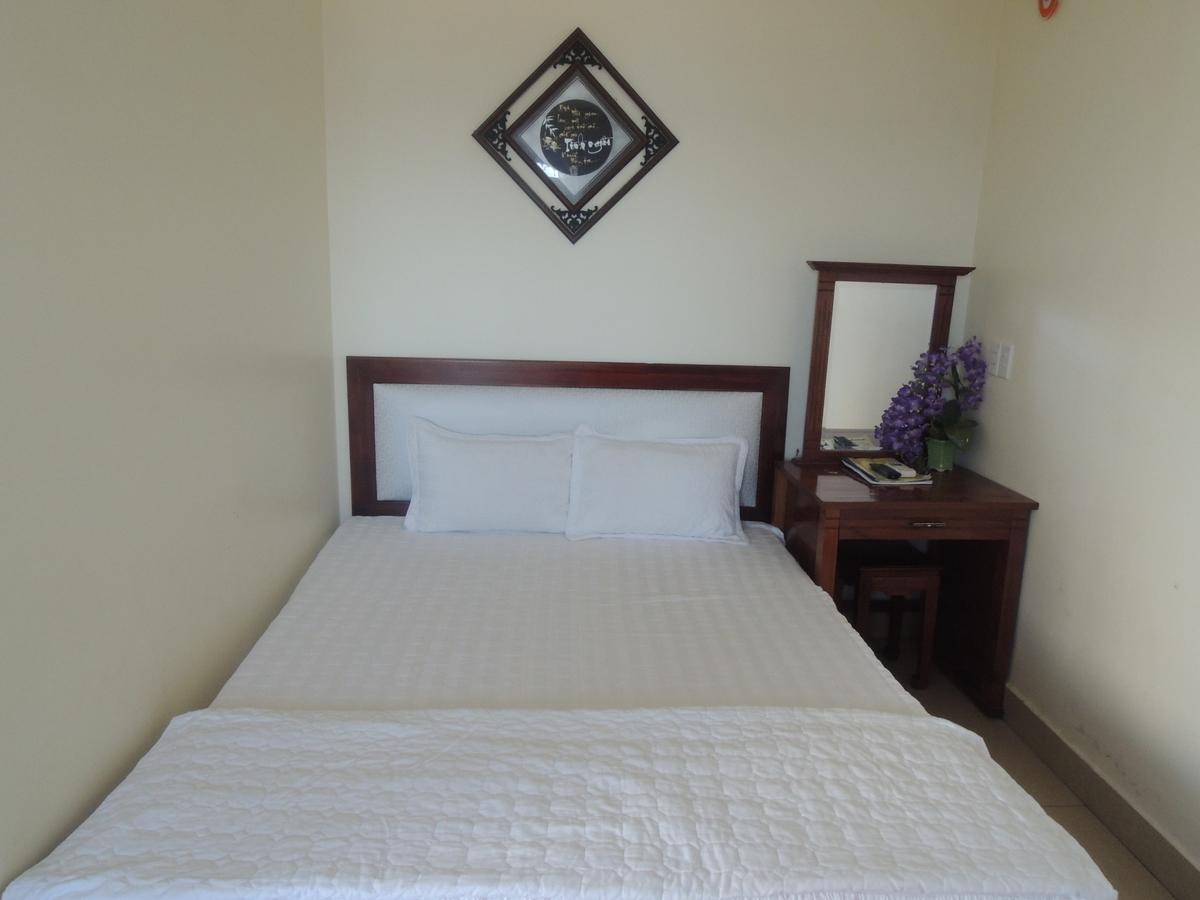 Ngan Ha Hotel Dong Hoi Extérieur photo